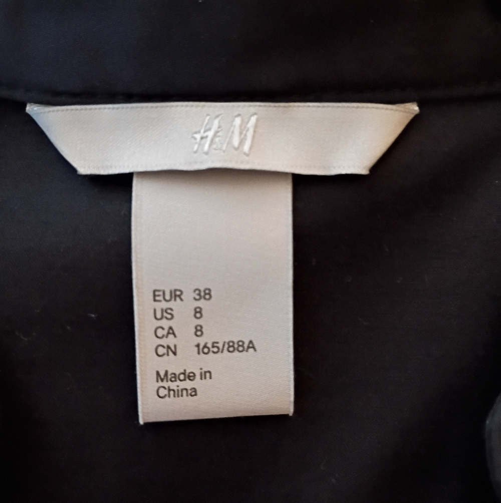 H&M Black Dress - Picture 4 of 5
